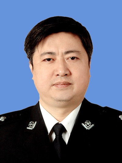 李全,厦门海关党组成员,副关长,缉私局党组书记,局长,二级警监.